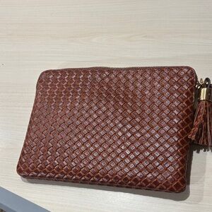 G.I.L.I. Brown Woven Clutch Bag